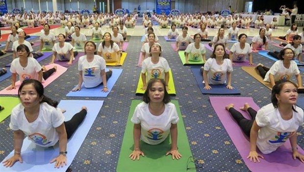 2020年第六届国际瑜伽日活动在富安省举行