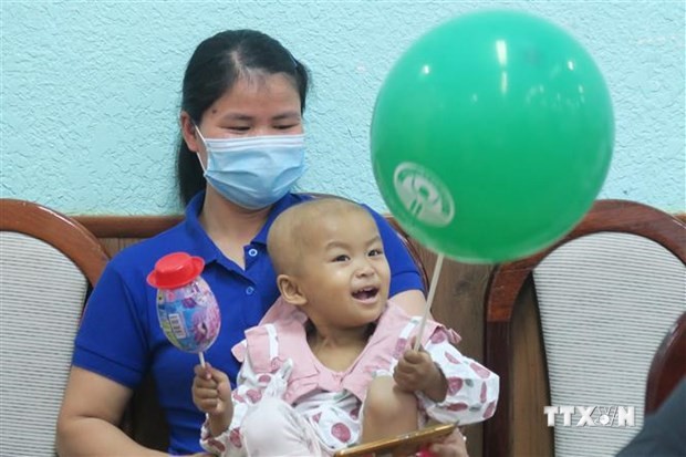 越南首例儿童自体造血干细胞移植获得成功