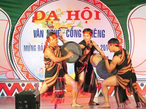 广义省戈族同胞努力保护传统文化遗产价值