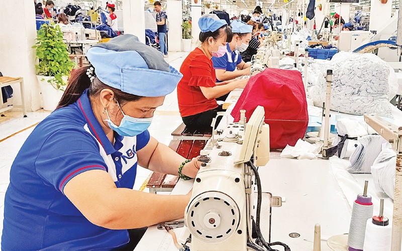 胡志明市促进主要工业产品出口