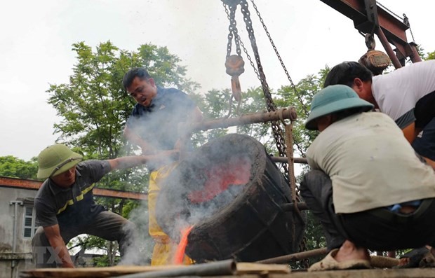 “江山豪气”点火铸造铜鼓仪式在清化省举行