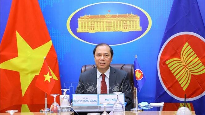 越南积极作为、主动担当地参与东盟峰会