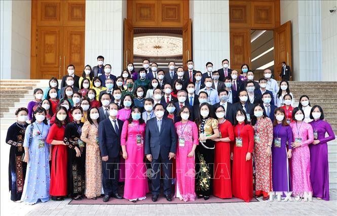 范明政总理：教师们肩负着光荣和自豪的使命
