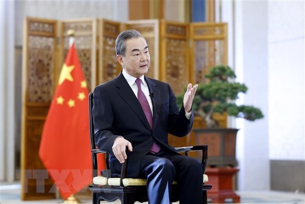 中国外长王毅会见东盟各国驻中国大使