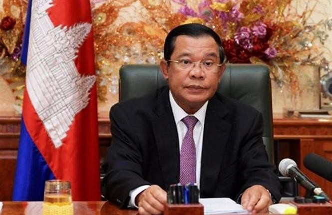  柬埔寨人民党主席高度评价越南共产党的领导作用