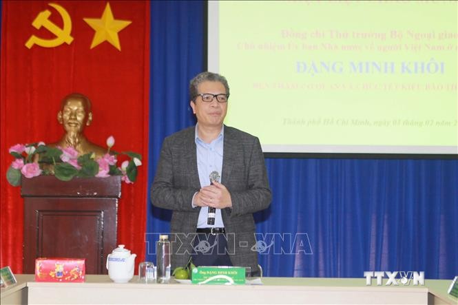 外交部副部长邓明魁：党的各项活动将以人民的权利和幸福为最高的奋斗目标