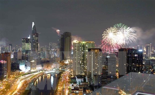 胡志明市、岘港市和芹苴市决定在2021辛丑年春节除夕不燃放烟花