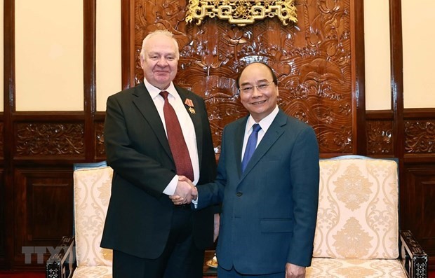  越南国家主席阮春福会见俄罗斯驻越大使弗努科夫