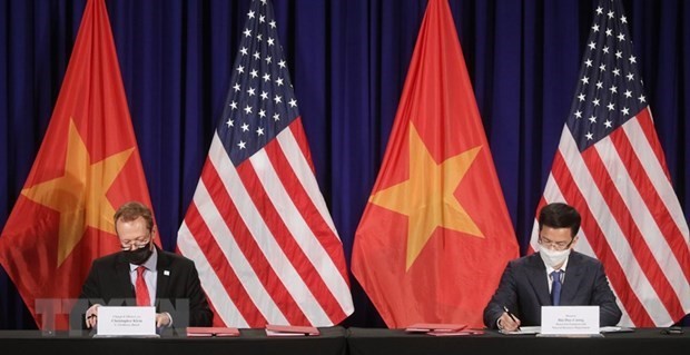 关于美国驻越南大使馆新办公楼建设场地的协议正式签署