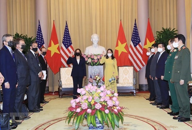  国家副主席武氏映春主持仪式 欢迎美国副总统哈里斯访问越南