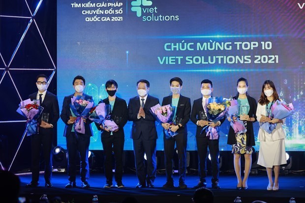  2021年越南国家数字化转型解决方案大赛颁奖仪式在河内举行