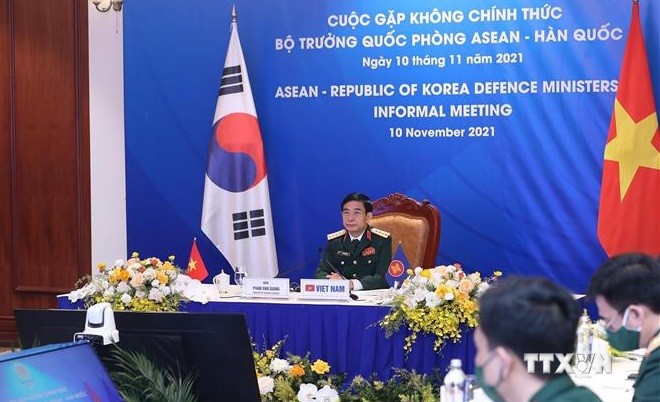 东盟与韩国防长举行非正式会晤