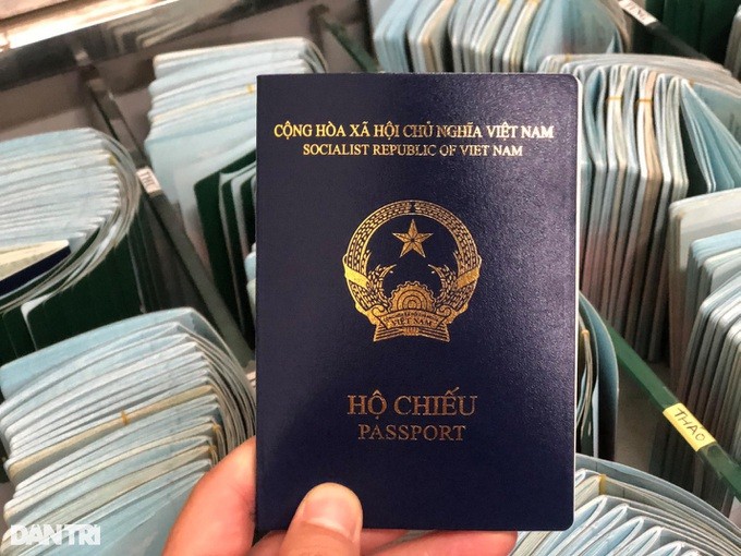  越南驻德国大使馆临时为新护照持有人签发附加证明