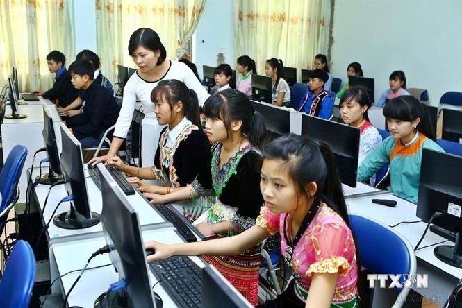 越南——建设为人民服务的社会的成功故事