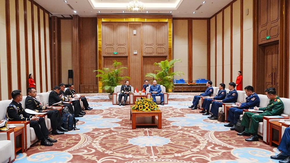 越南海警司令部与印度尼西亚和柬埔寨海上执法机构举行双边会谈