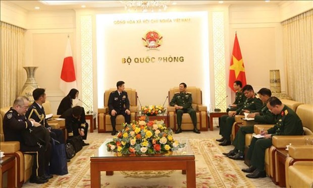 越南和老挝加强政治干部和军官培训合作
