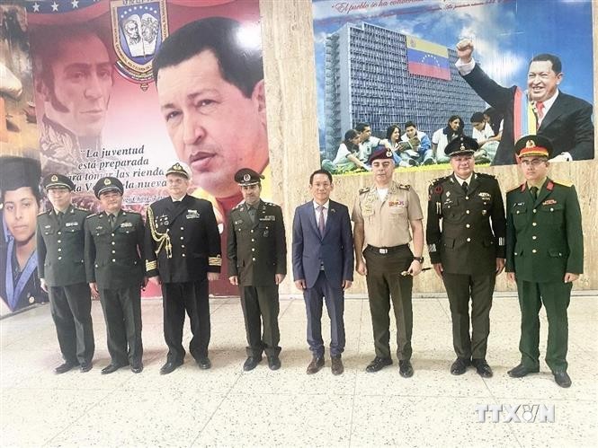 越南人民军建军节纪念活动在委内瑞拉举行