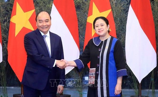 越南国家主席阮春福会见印尼国会议长普安和印尼人民协商会议代主席阿舒尔