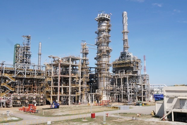 榕桔炼油厂安全运行 超设计能力8％