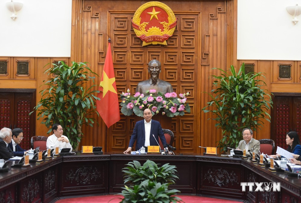 越南政府总理阮春福主持政府历史编撰会议
