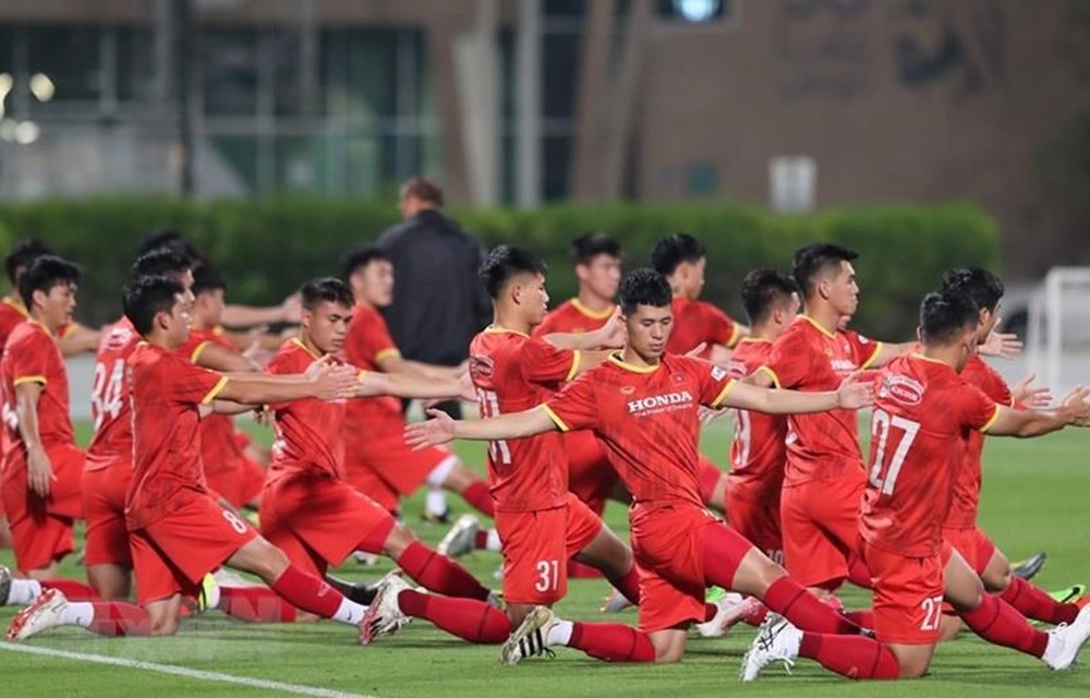 越南与阿联酋展开深度合作 推动足球发展