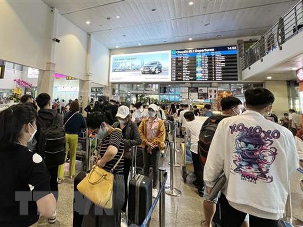 2月4日胡志明市新山一国际机场客流量创新纪录