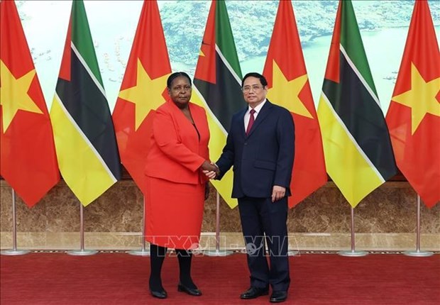 越南政府总理范明政会见莫桑比克议会议长