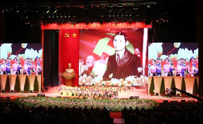 Tổ chức trọng thể Lễ kỷ niệm 130 năm Ngày sinh Chủ tịch Hồ Chí Minh