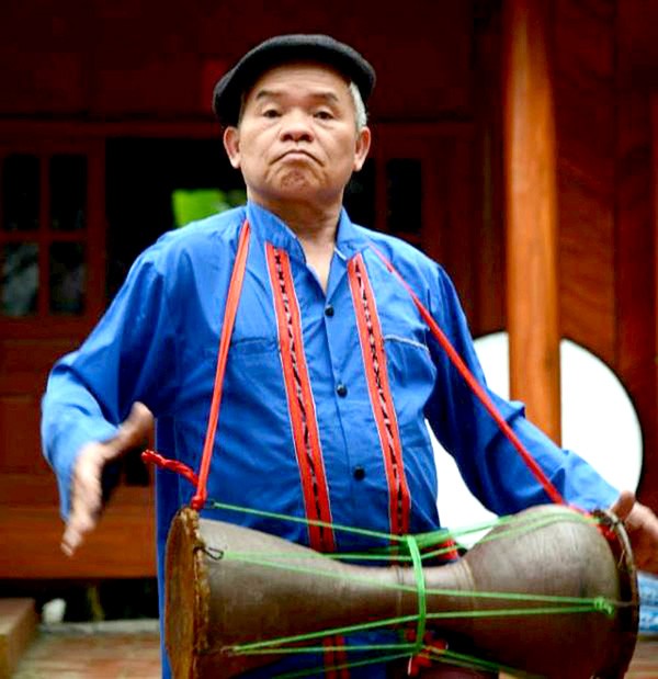 Trống sành là một nhạc cụ quý của dân tộc Cao Lan