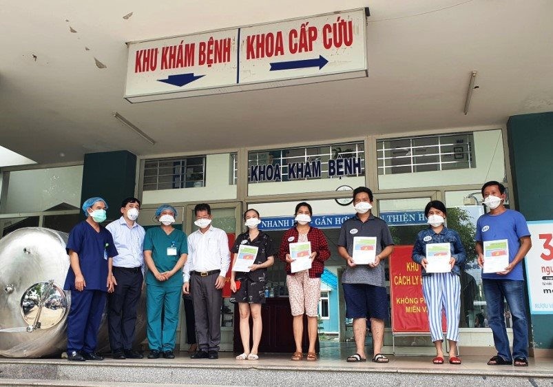 Dịch COVID-19: Thêm 5 bệnh nhân tại Đà Nẵng khỏi bệnh và xuất viện
