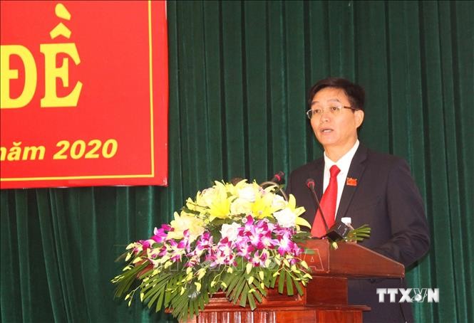 Tân Chủ tịch UBND tỉnh Đắk Nông Nguyễn Đình Trung phát biểu tại kỳ họp. Ảnh: Ngọc Minh – TTXVN
