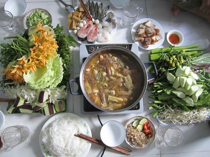 Cua Năm Căn Cà Mau và Lẩu mắm U Minh vào top 100 món ăn đặc sản Việt Nam