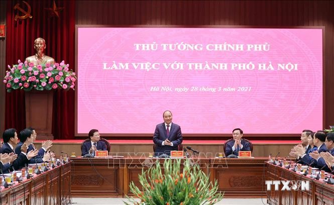 Thủ tướng Nguyễn Xuân Phúc: Hà Nội cần chú trọng hơn nữa việc phát triển các thành phố vệ tinh