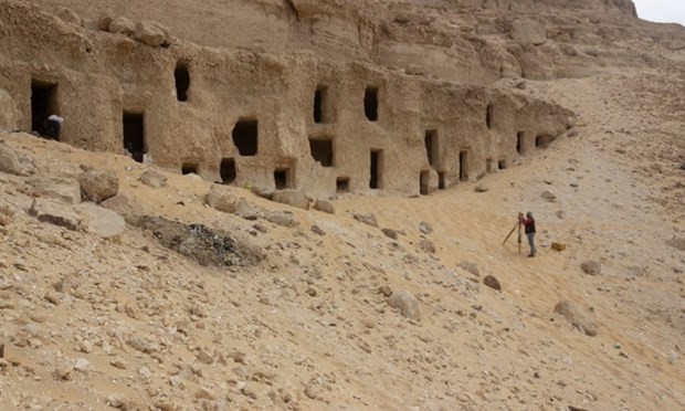 Ai Cập phát hiện 250 lăng mộ niên đại 4.200 năm