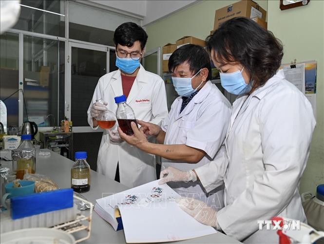 Công bố kết quả nghiên cứu tiền lâm sàng thuốc điều trị COVID-19 bằng thảo dược Việt Nam