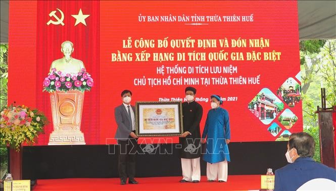 Đón nhận Bằng xếp hạng Di tích quốc gia đặc biệt Hệ thống lưu niệm Chủ tịch Hồ Chí Minh tại Thừa Thiên - Huế