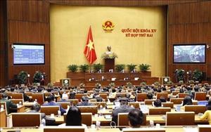 Quốc hội biểu quyết thông qua Nghị quyết về phân bổ ngân sách trung ương năm 2022. Ảnh: Văn Điệp - TTXVN
