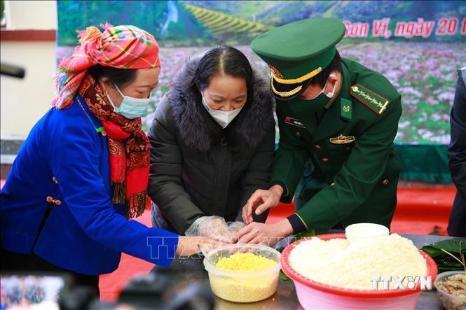 Chính sách mới tiếp tục hỗ trợ, động viên đồng bào dân tộc thiểu số ở vùng cao Hà Giang