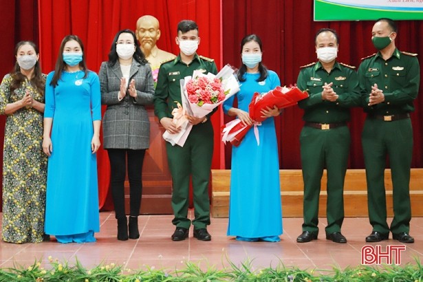 Câu lạc bộ “Phụ nữ với chiến sỹ quân hàm xanh” góp phần thắt chặt tình quân - dân ở Hà Tĩnh