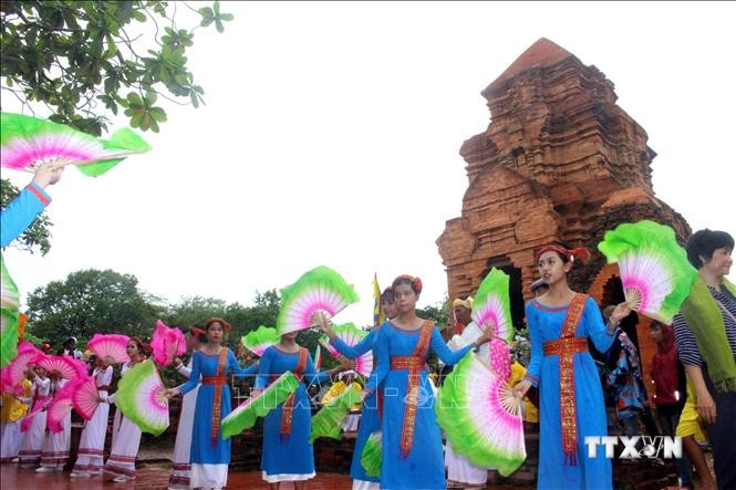Lễ hội Katê của người Chăm tỉnh Bình Thuận được đưa vào danh mục Di sản văn hóa phi vật thể quốc gia  