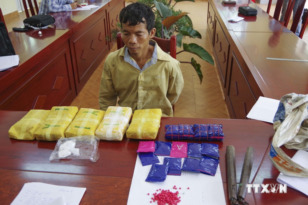 Điện Biên: Bắt đối tượng vận chuyển 30.000 viên ma túy tổng hợp