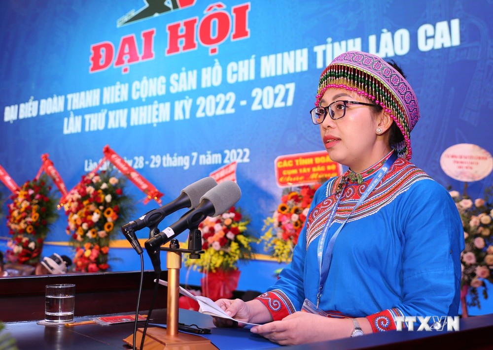 Bí thư tỉnh đoàn Lào Cai nhiệm kỳ 2022-2027 Giàng Thị Mai phát biểu khai mạc đại hội. Ảnh: Quốc Khánh - TTXVN
