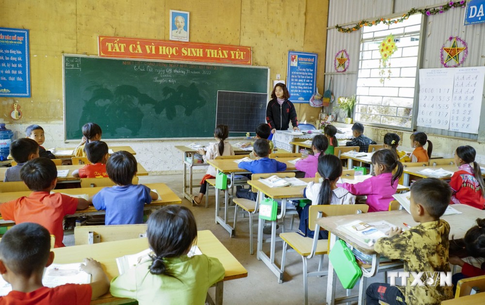 Ngày Nhà giáo Việt Nam 20/11: Vượt khó "gieo chữ" nơi vùng cao biên giới Nậm Pồ