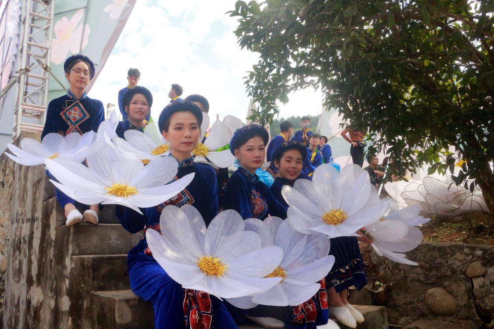 Nhiều lễ hội văn hóa thu hút du khách dịp cuối năm tại Quảng Ninh 