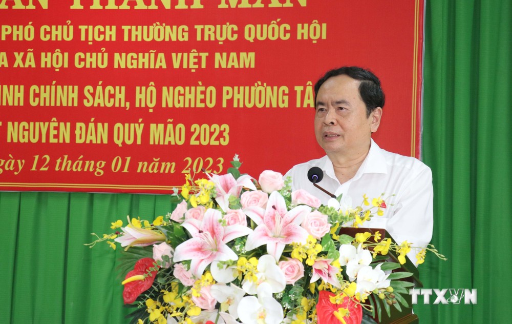 Phó Chủ tịch Thường trực Quốc hội Trần Thanh Mẫn thăm, tặng quà các gia ...