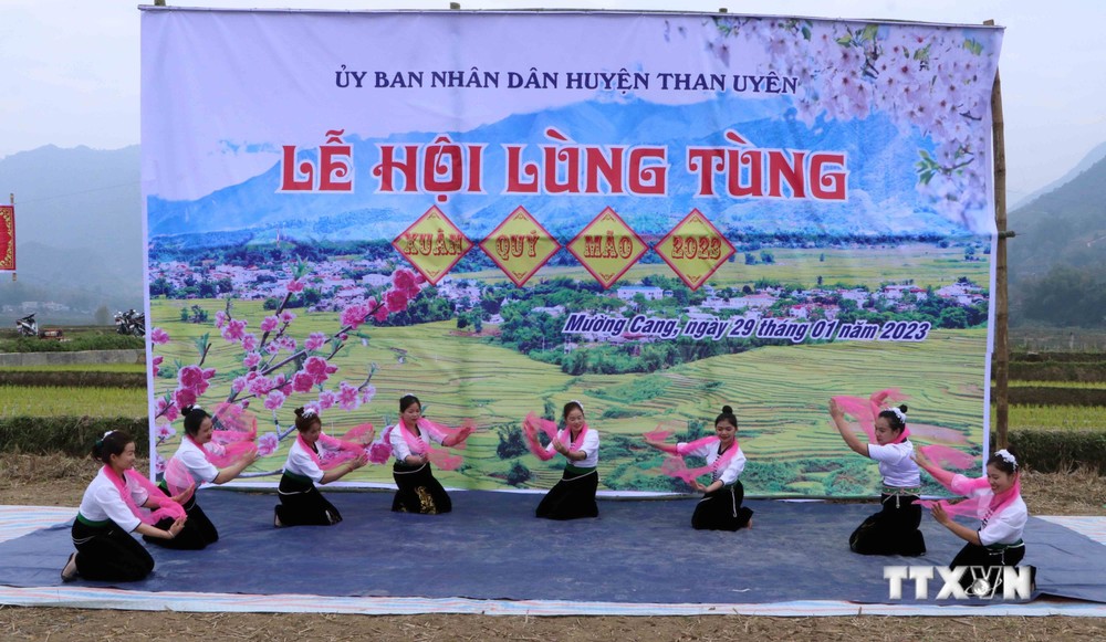 Lễ hội Lùng Tùng của người Thái ở Than Uyên