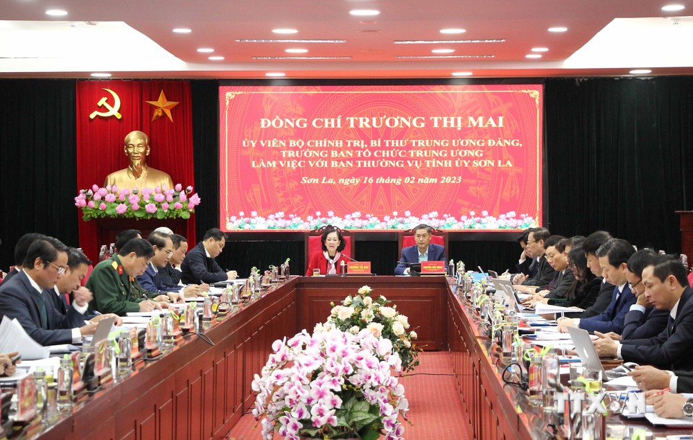 Ủy viên Bộ Chính trị Trương Thị Mai làm việc tại Sơn La
