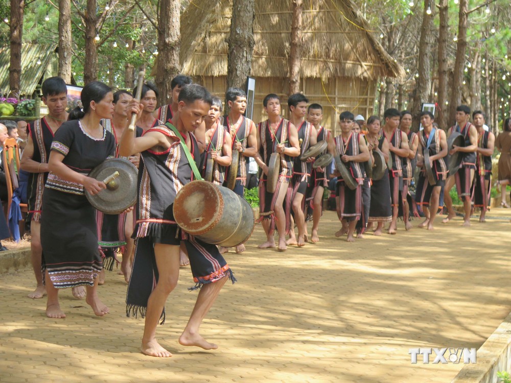 Quảng bá tiềm năng du lịch và tinh hoa văn hóa các dân tộc tại Kon Tum
