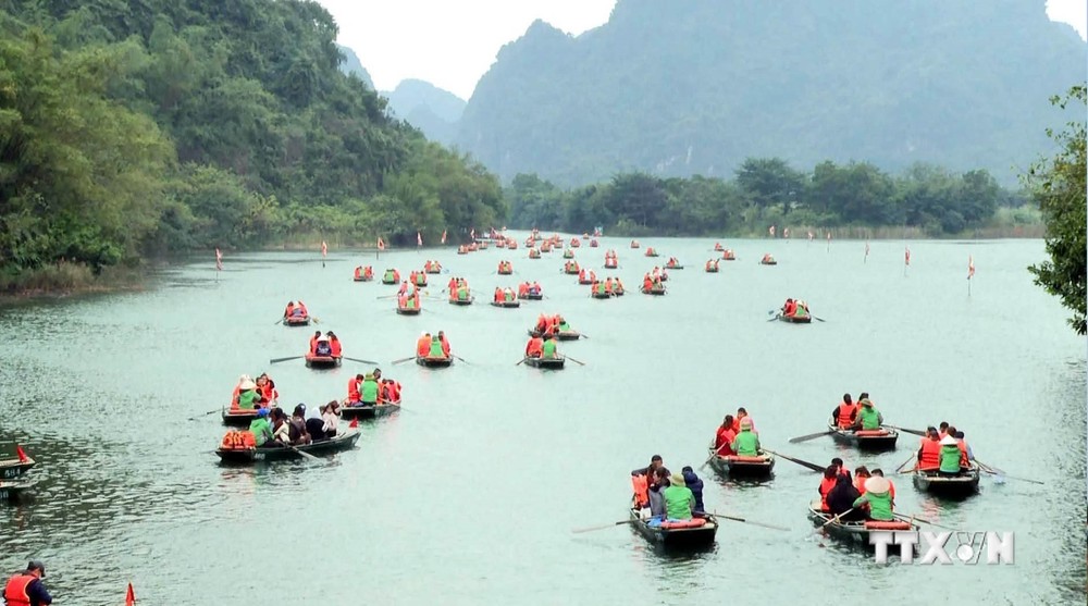 Đưa quần thể Danh thắng Tràng An trở thành một trong những khu du lịch hấp dẫn Việt Nam và quốc tế