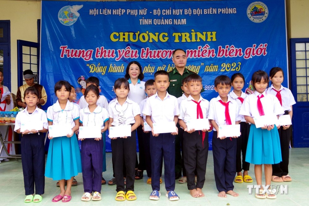 Nhiều hoạt động thiết thực cùng vui Tết Trung thu với trẻ em Quảng Nam